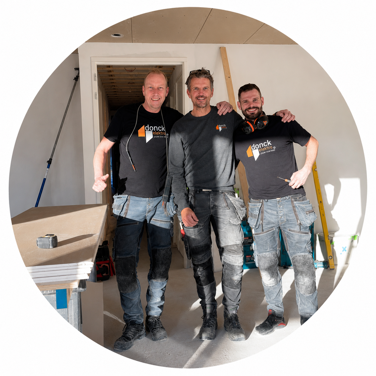 Team Donck Elektro op locatie